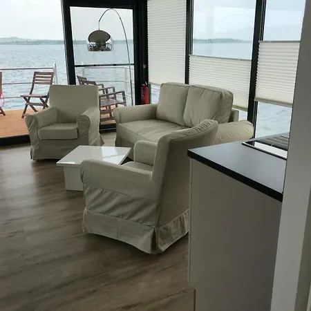 Calanthe - Hausboot Mucheln