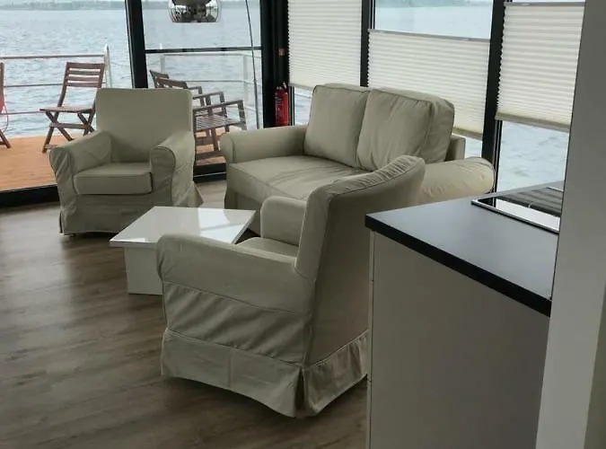 Calanthe - Hausboot Mucheln